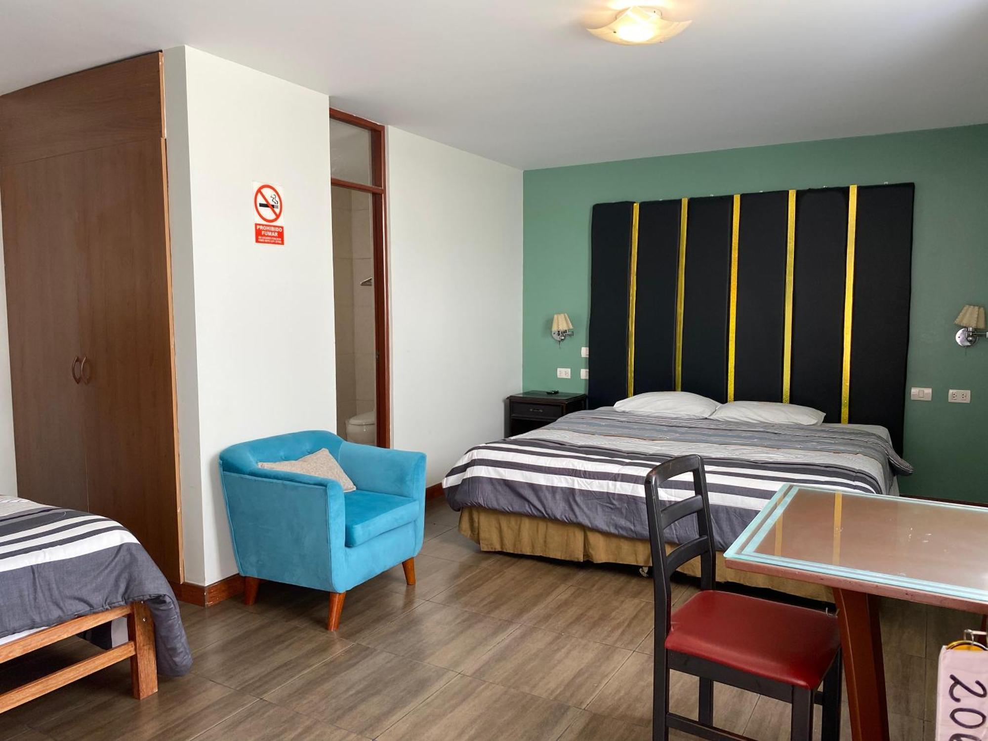 Venecia Hotel Carrion Trujillo Exteriör bild