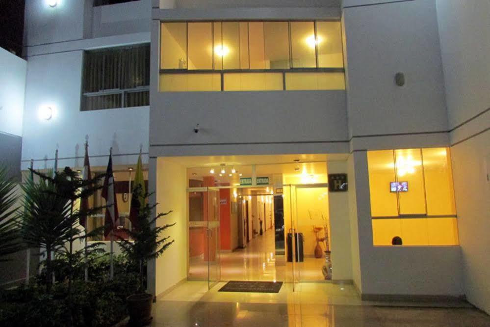 Venecia Hotel Carrion Trujillo Exteriör bild