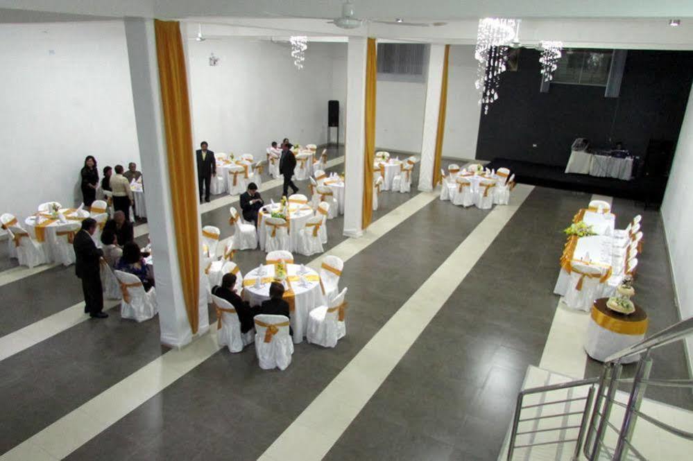 Venecia Hotel Carrion Trujillo Exteriör bild